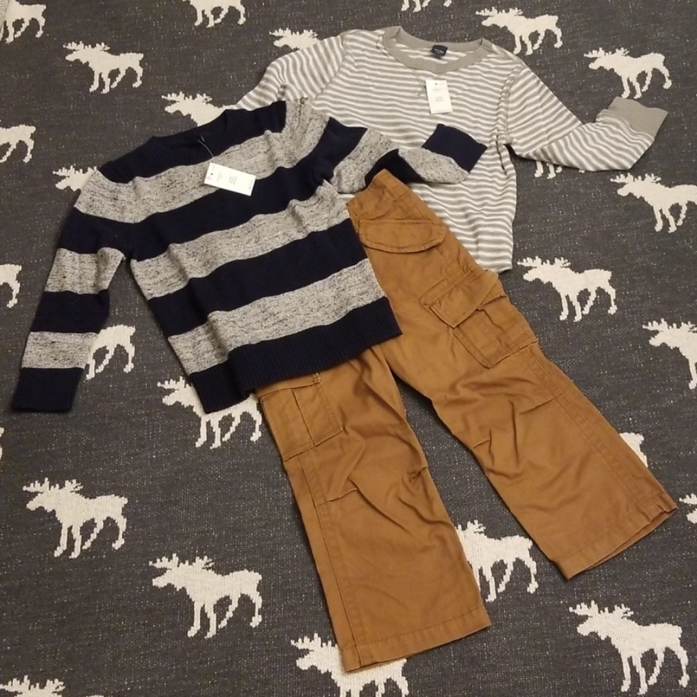GAP outfit.  3 piece bundle. NWT Boys size 4 (4T)